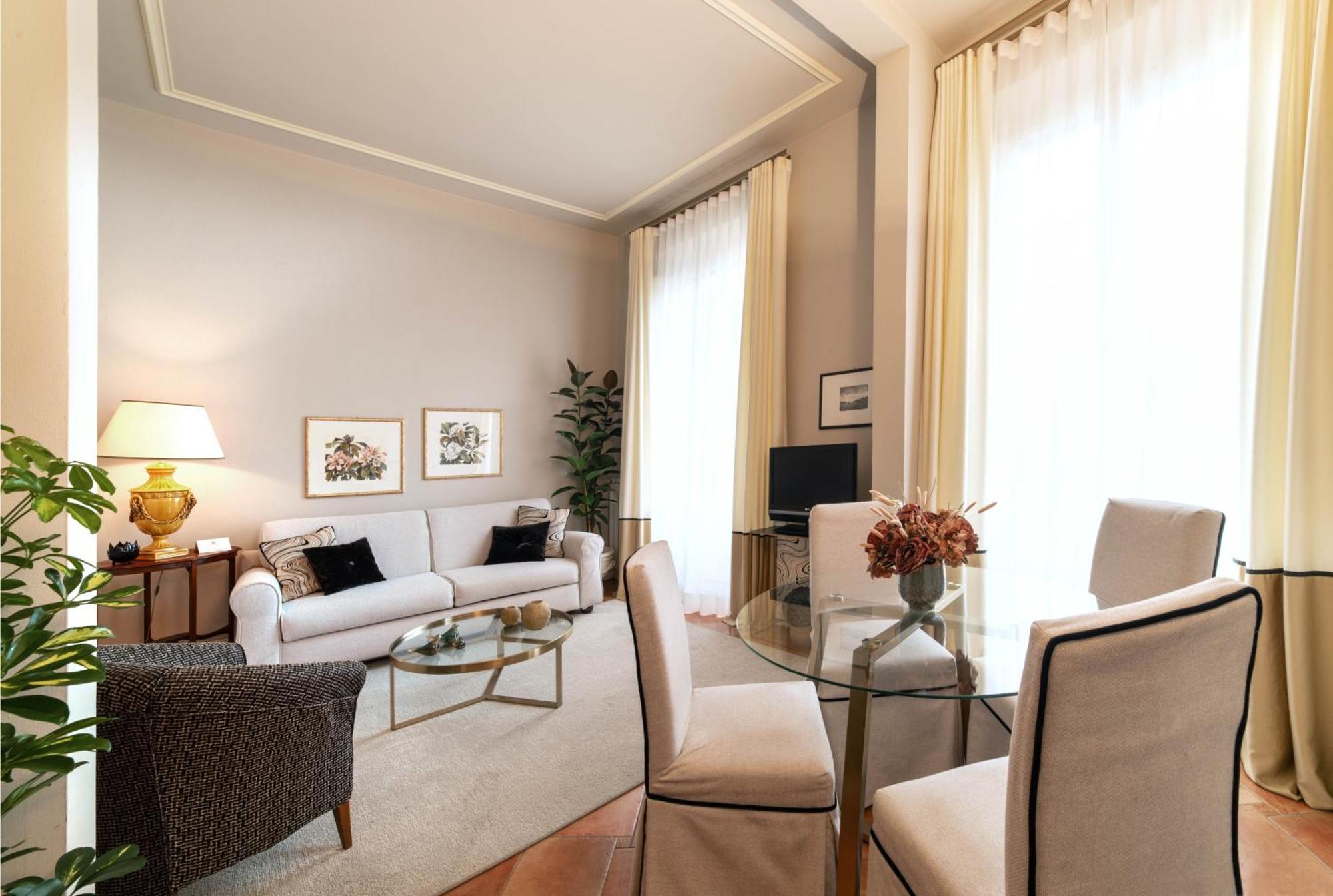 Palazzo Alfani - Residenza D'epoca Apartahotel